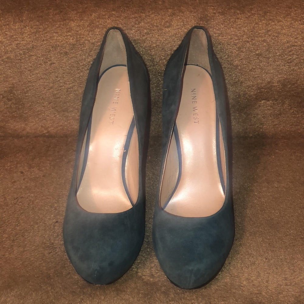 NINE WEST-PRETTY TEAL BLUE SUEDE HI HEEL W/COLORED STONES - Picture 3 of 12